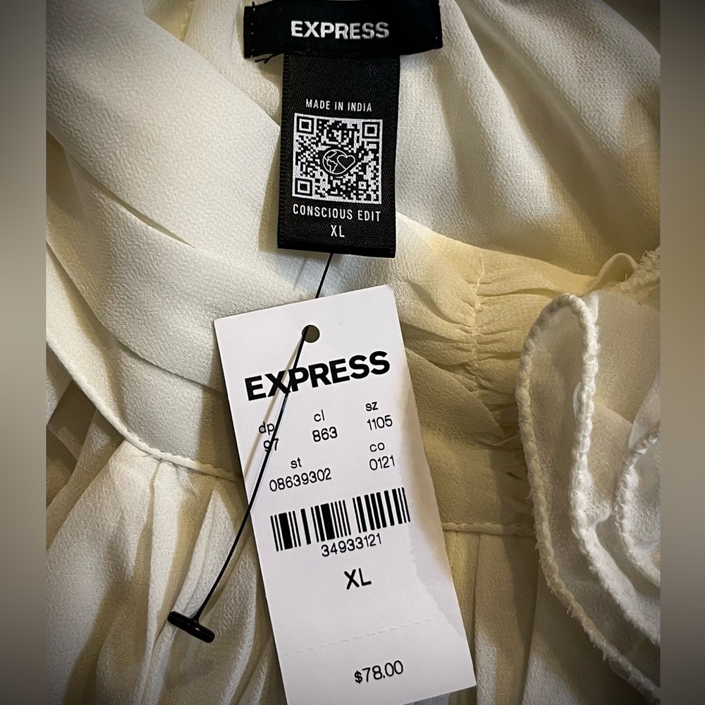 Express statement blouse - Picture 7 of 8